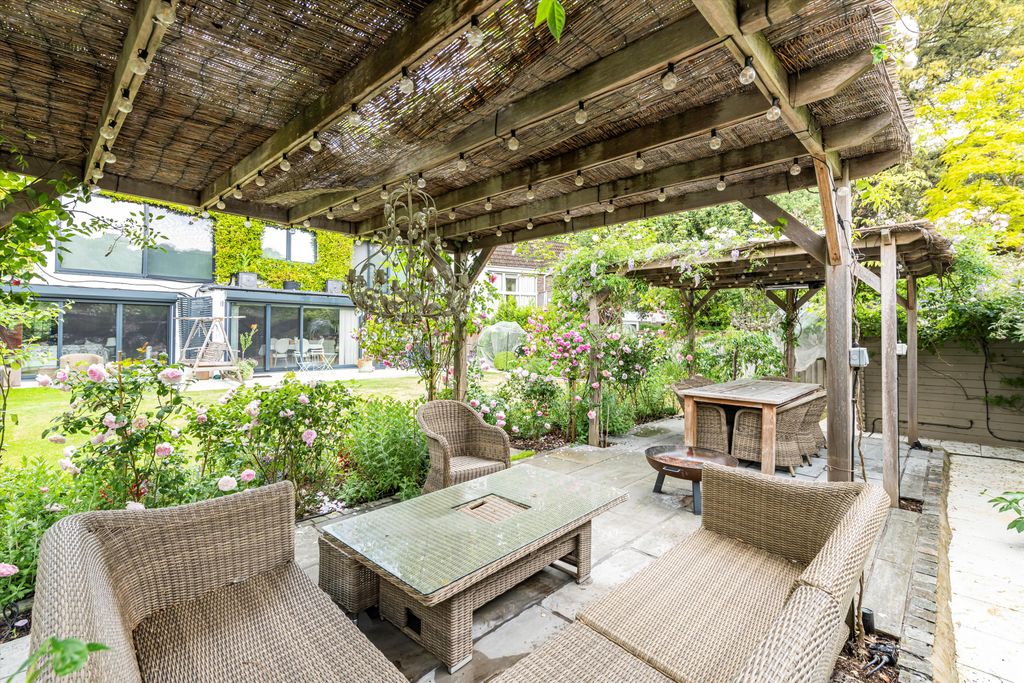 Additional image 16 of 6 bed detached house for saleCedar Heights, Richmond TW10