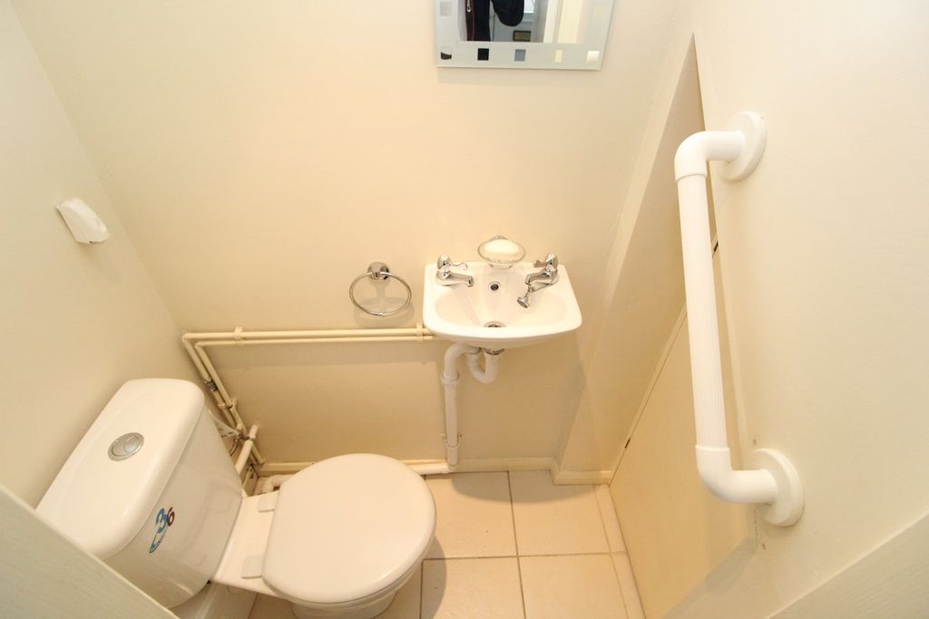 Additional image 8 of 3 bed semi-detached house for salePetersfield, Croft, Leicester LE9