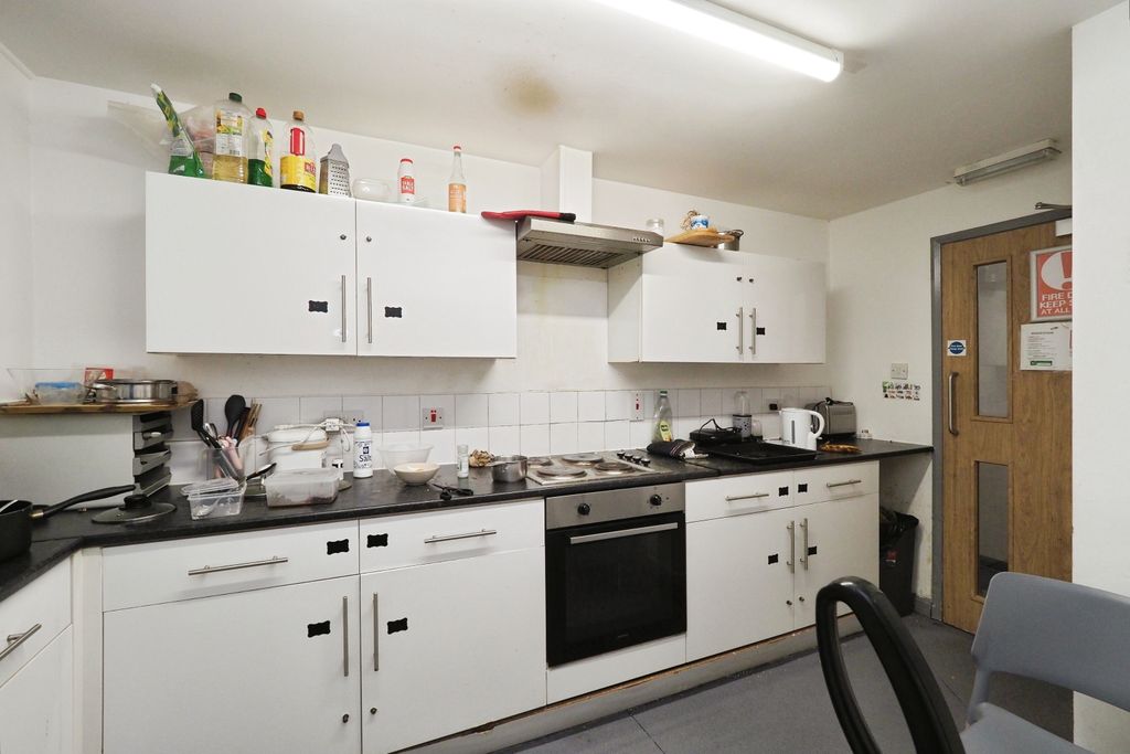 Additional image 14 of Studio for sale58-60 Woodgate, Loughborough LE11