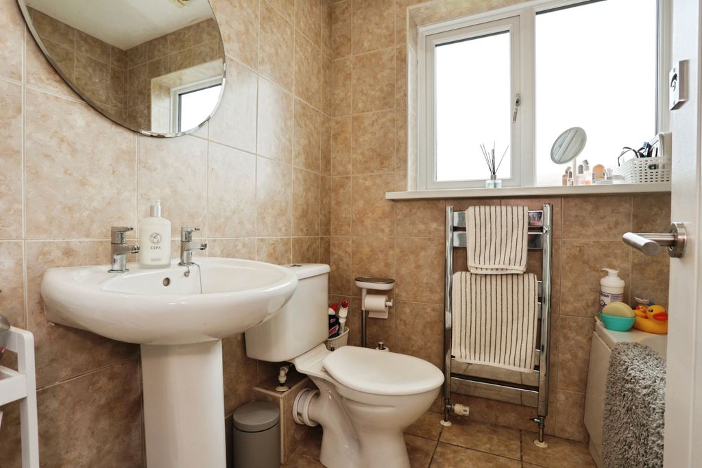 Additional image 17 of 4 bed detached house for saleHowitts Road, Nottingham NG13