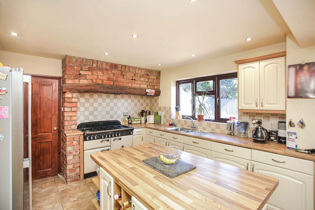 Additional image 5 of 4 bed detached house for saleCoventry Road, Sharnford, Hinckley, Leicestershire LE10