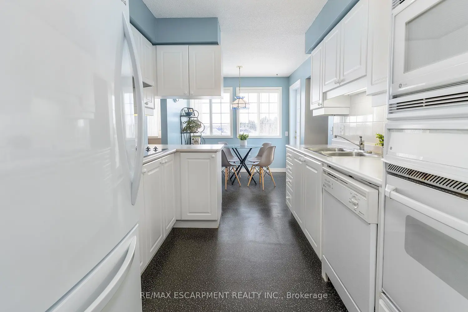 Additional image 4 of 600 Silverbirch Boulevard 308