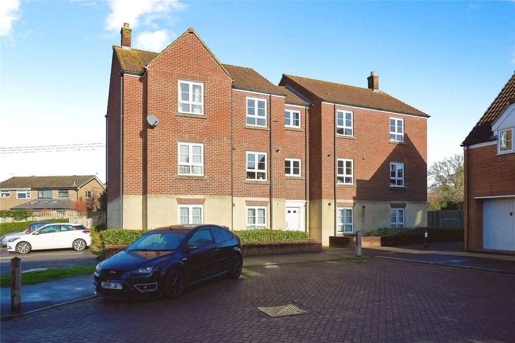 Additional image 9 of 2 bed flat for saleWren Place, Gillingham, Dorset SP8