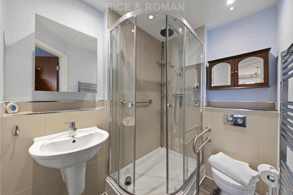 Additional image 10 of 2 bed flat for saleAcademy House, Wokingham RG40