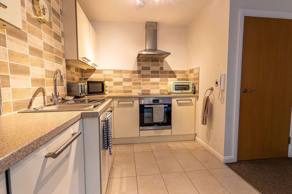 Additional image 3 of 2 bed flat for saleGrove Court, Worksop S80