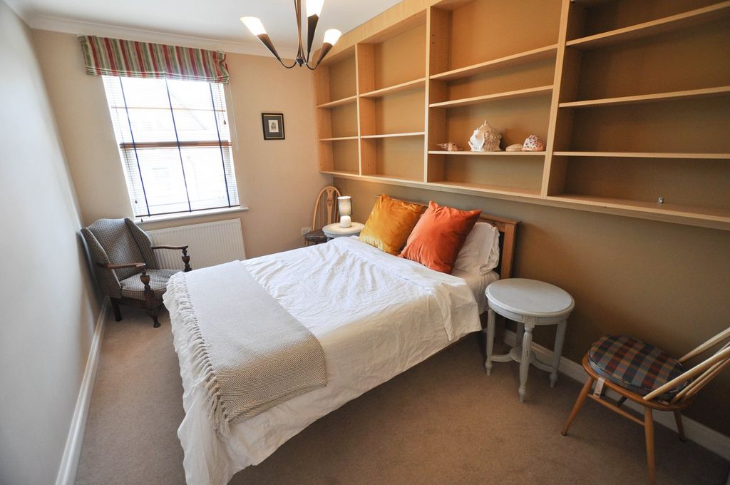 Additional image 9 of 2 bed flat for saleCranfield Avenue, Wimborne BH21