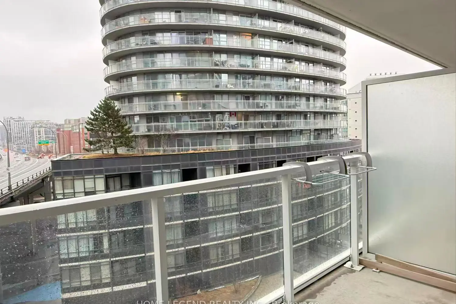 Additional image 10 of 17 Bathurst Street 710