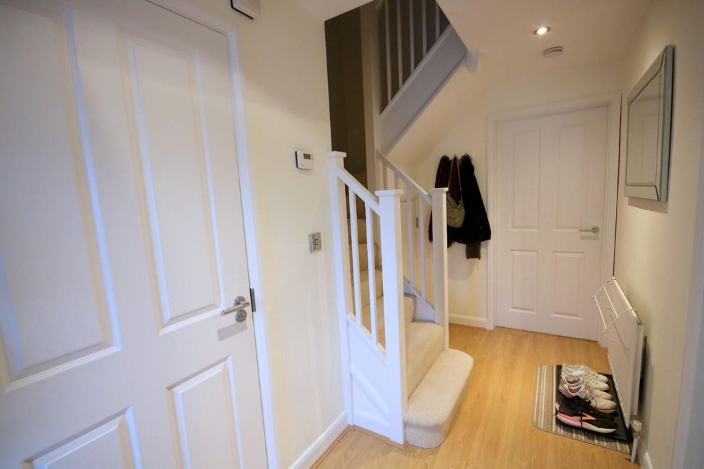 Additional image 5 of 3 bed end terrace house for saleRowan Close, Ashford TW15