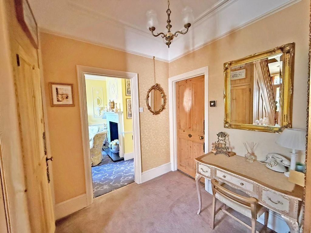 Additional image 14 of 4 bed property for saleClifford Grove, Ashford TW15