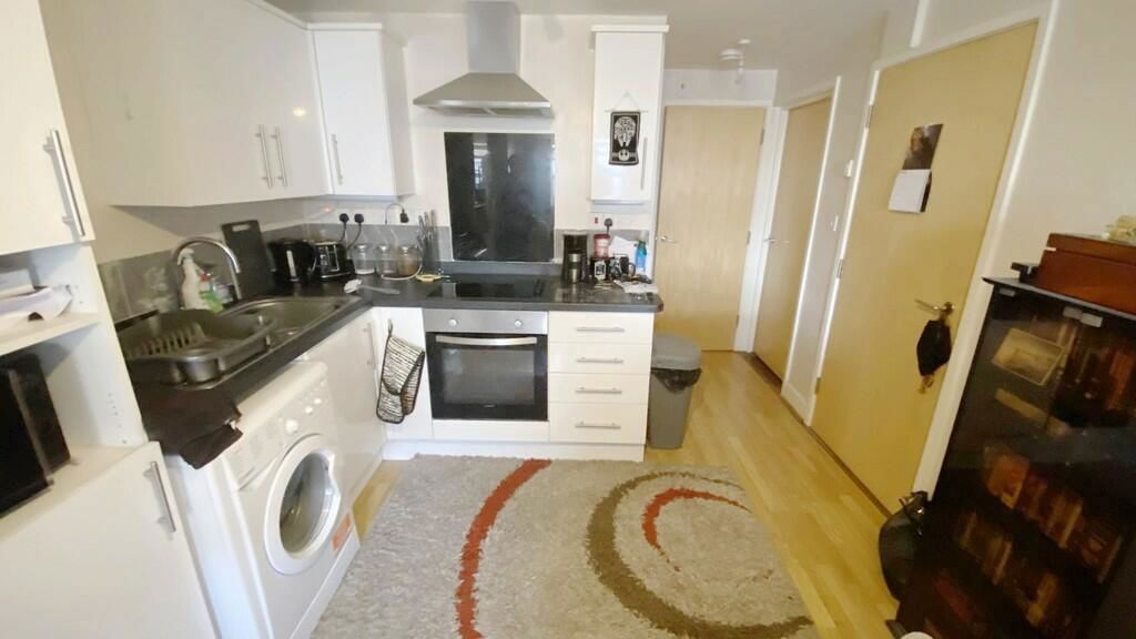 Additional image 4 of 1 bed flat for saleManor Park Avenue, Portsmouth PO3
