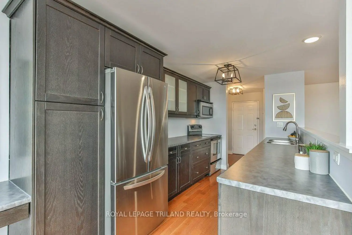 Additional image 8 of 1600 Adelaide Street 1001