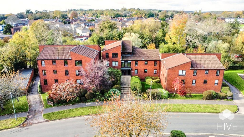 Additional image 15 of 1 bed flat for saleAllenview Road, Wimborne BH21