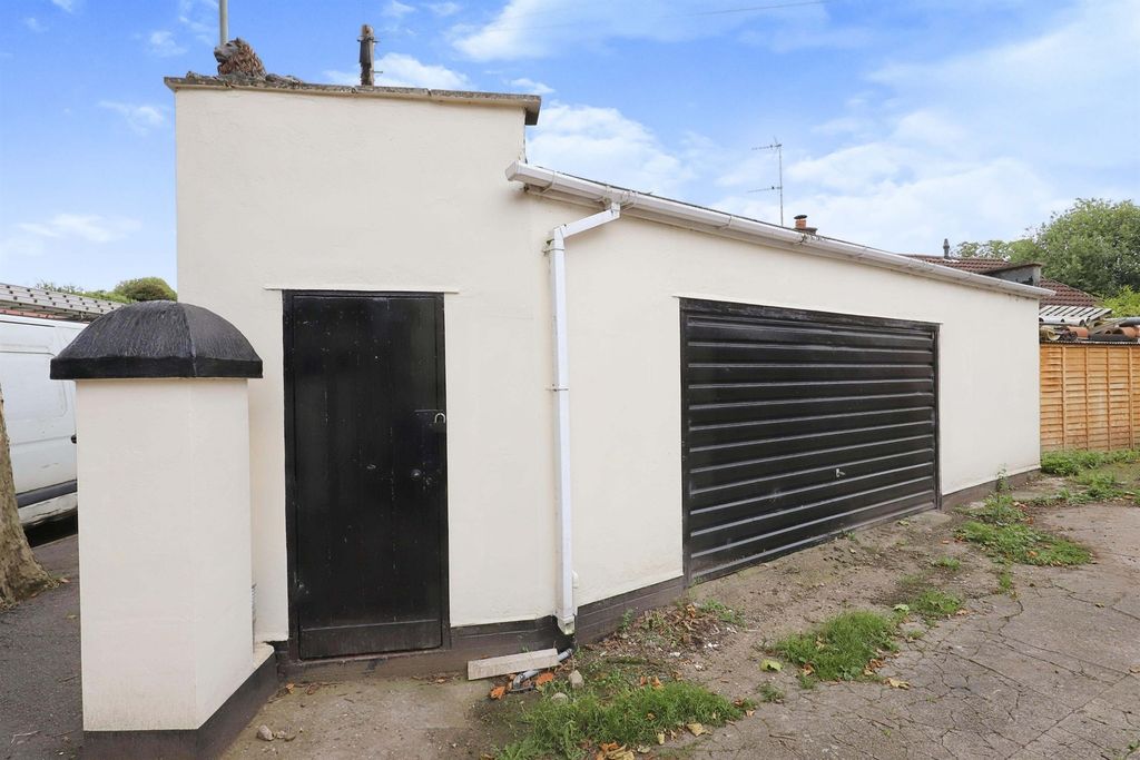 Additional image 13 of 5 bed end terrace house for saleBradmore Road, Bradmore, Wolverhampton WV3