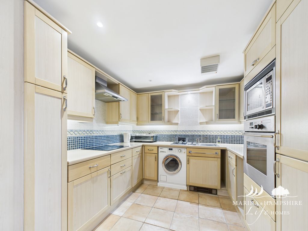 Additional image 19 of 2 bed flat for saleLock Approach, Port Solent PO6