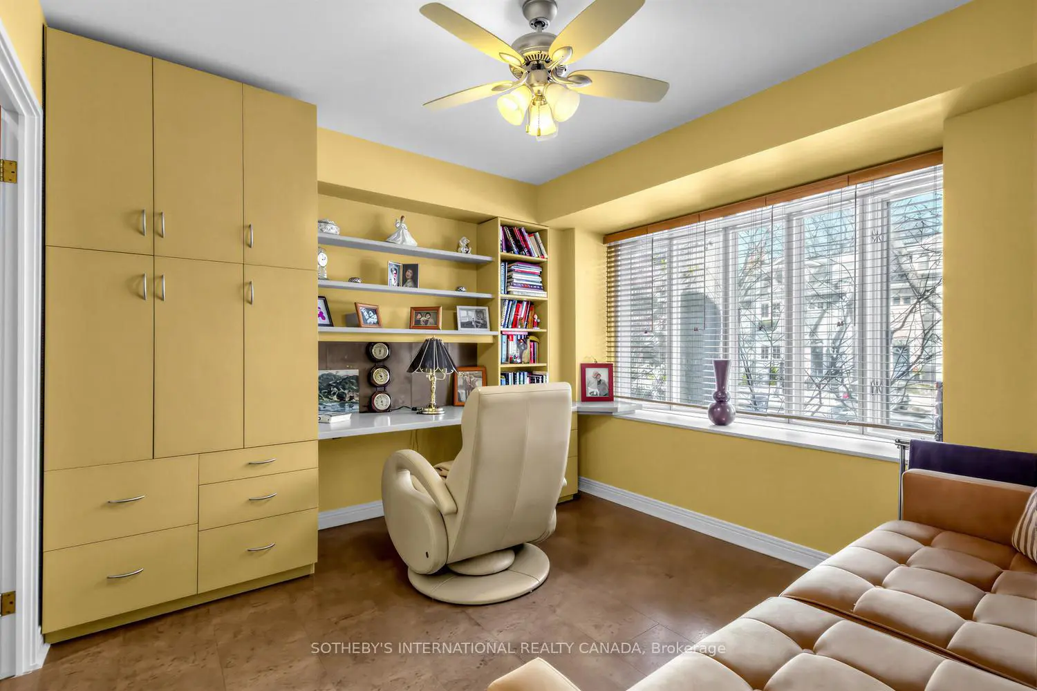 Additional image 15 of 8 Hawthorn Avenue 202