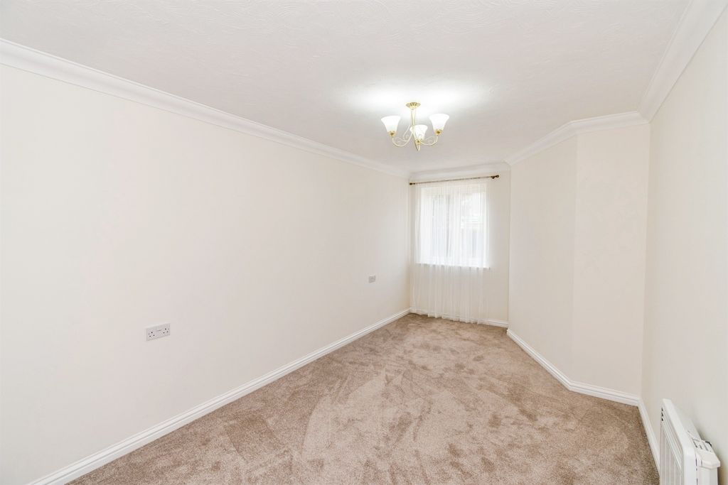 Additional image 12 of 2 bed flat for saleHighfield Lane, Southampton SO17