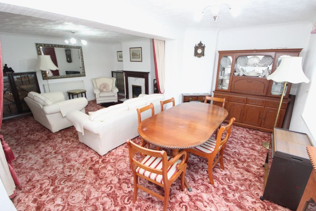 Additional image 7 of 3 bed semi-detached house for salePetersfield, Croft, Leicester LE9