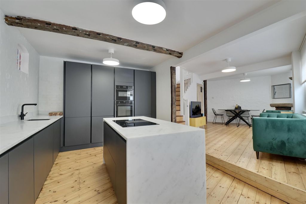 Additional image 2 of 3 bed detached house for saleBeck Street, Portsmouth PO1