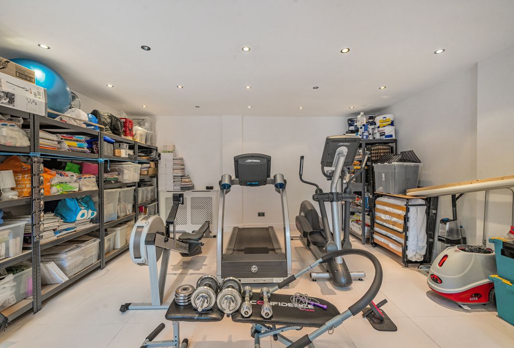 Additional image 20 of 5 bed detached house for saleThe Denningtons, Worcester Park, Surrey KT4