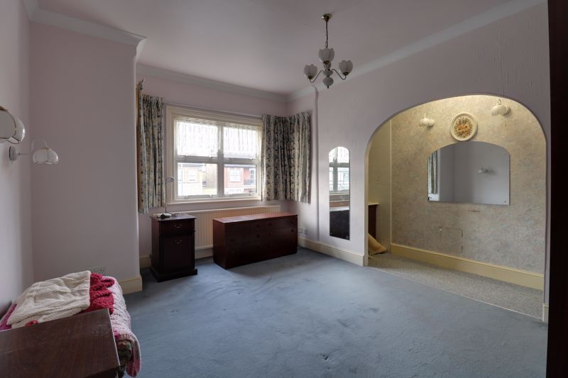Additional image 10 of 4 bed semi-detached house for saleFordbridge Road, Ashford TW15