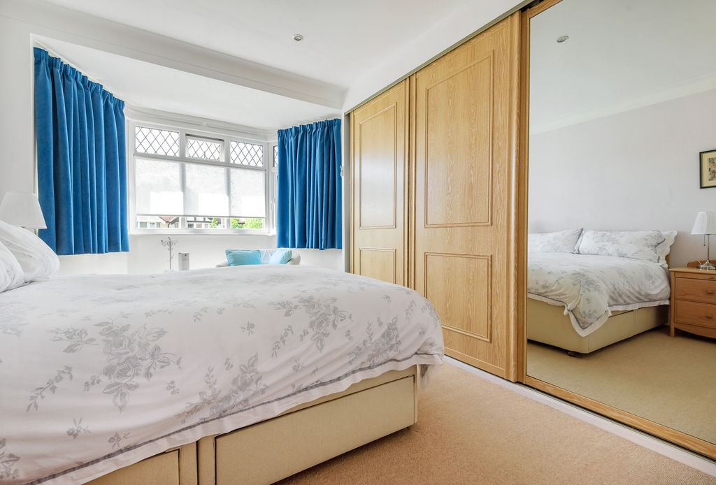 Additional image 10 of 3 bed semi-detached house for saleForest Side, Worcester Park KT4