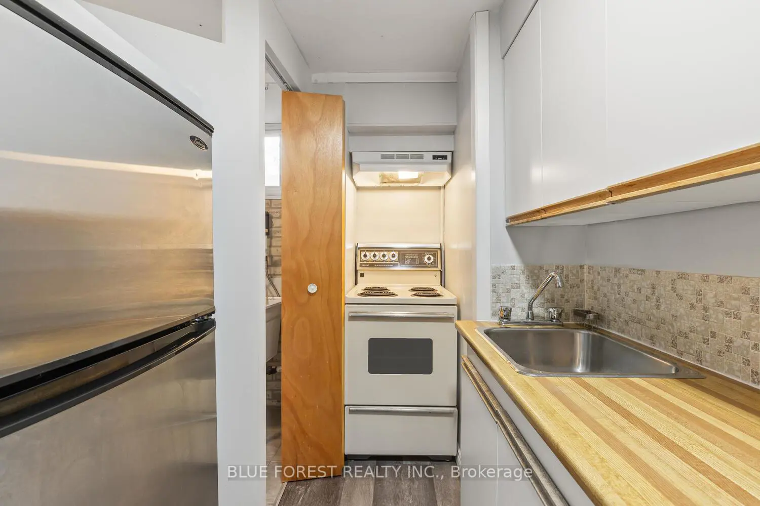 Additional image 17 of 106 Laurentian Drive