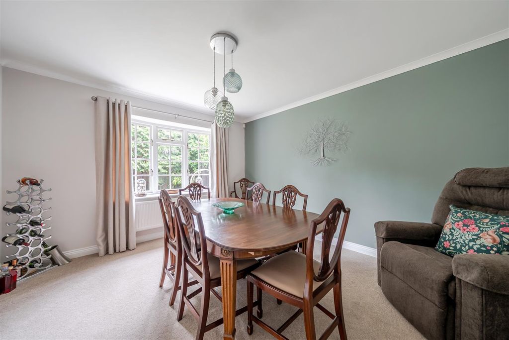 Additional image 29 of 4 bed detached house for saleCarrick Lane, Yateley, Hampshire GU46
