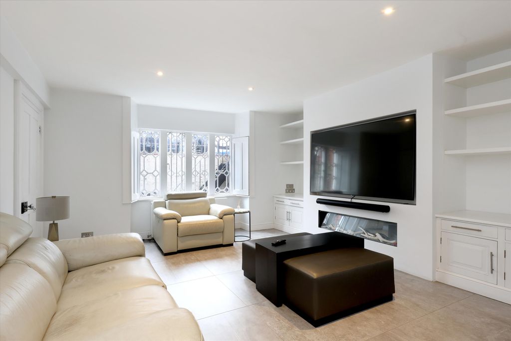 Additional image 6 of 5 bed town house for saleKings Road, Windsor, Berkshire SL4