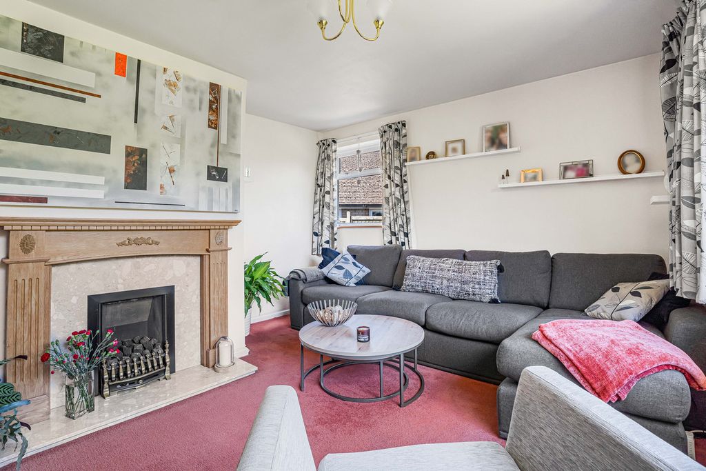 Additional image 2 of 3 bed bungalow for saleGreen Lane, Woodstock OX20