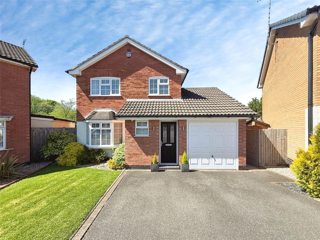 3 bed detached house for saleSpringfield Close, Glenfield, Leicester LE3