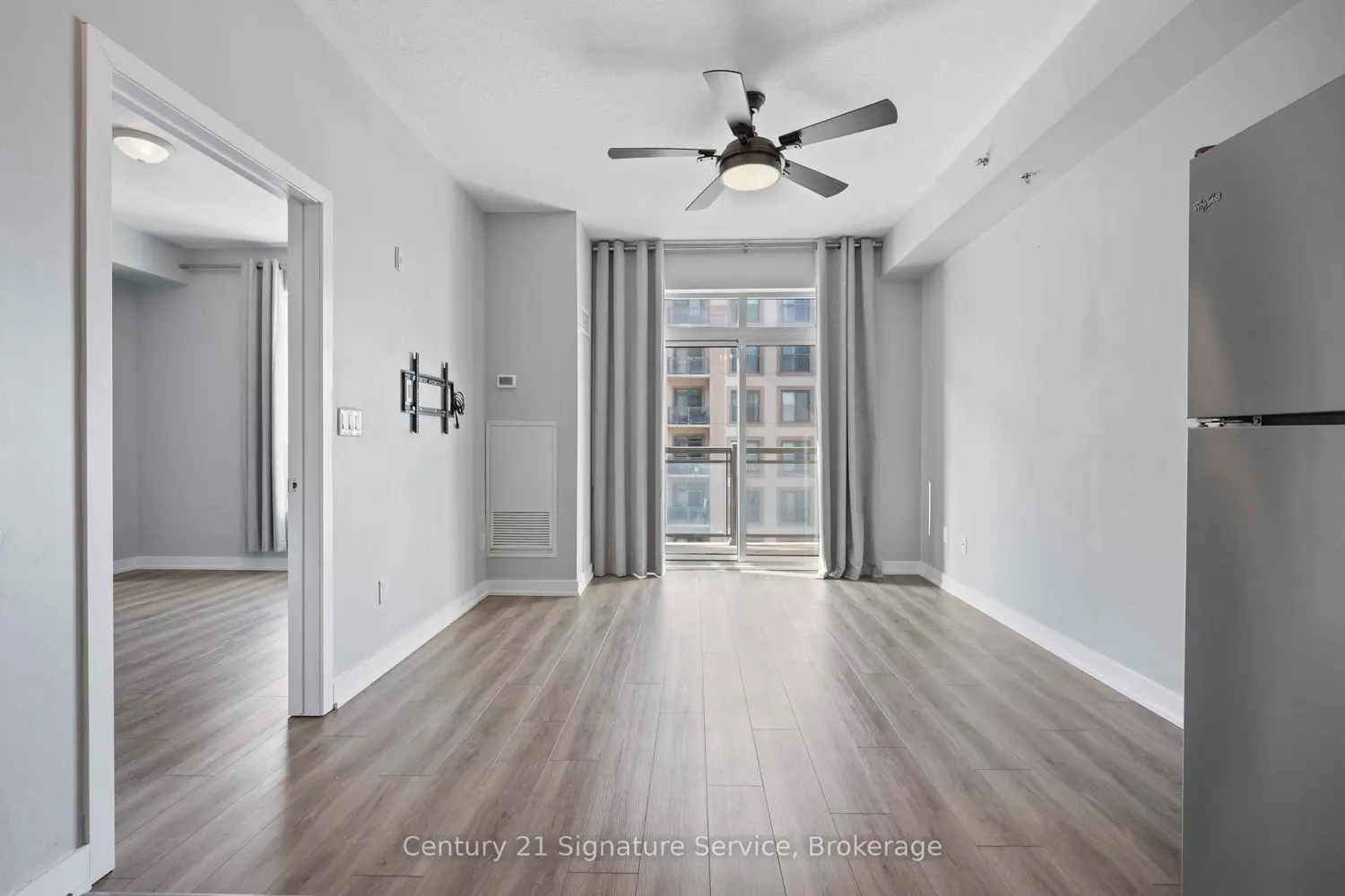 Additional image 11 of 2486 Old Bronte Road 405
