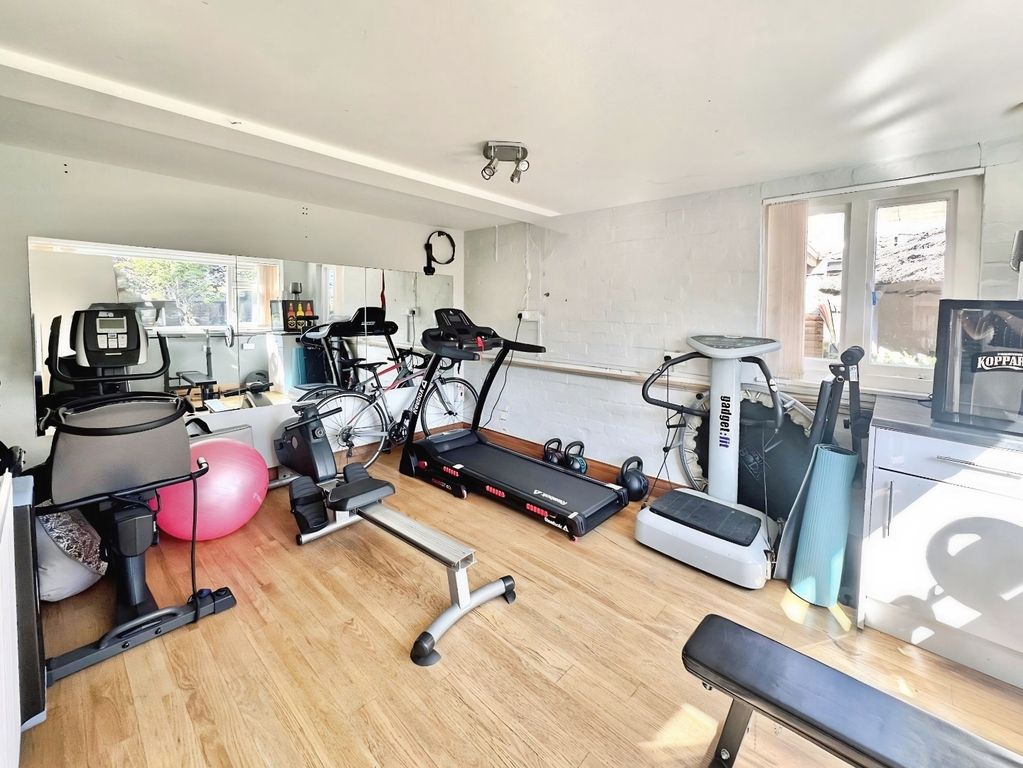 Additional image 15 of 4 bed detached house for saleLutterworth Road, Blaby, Leicester LE8