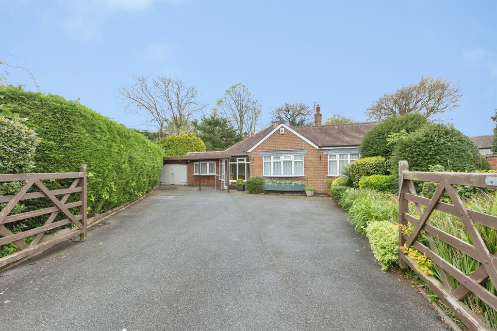 3 bed detached bungalow for saleCampbell Avenue, Thurmaston, Leicester LE4