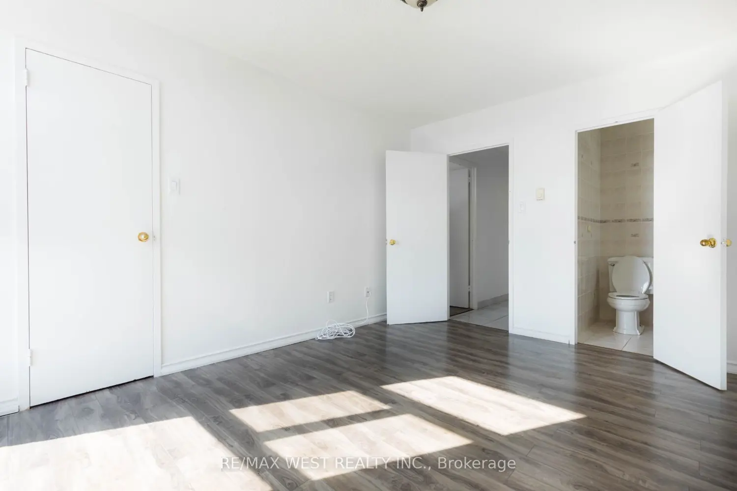 Additional image 13 of 3025 Queen Frederica Drive 1503