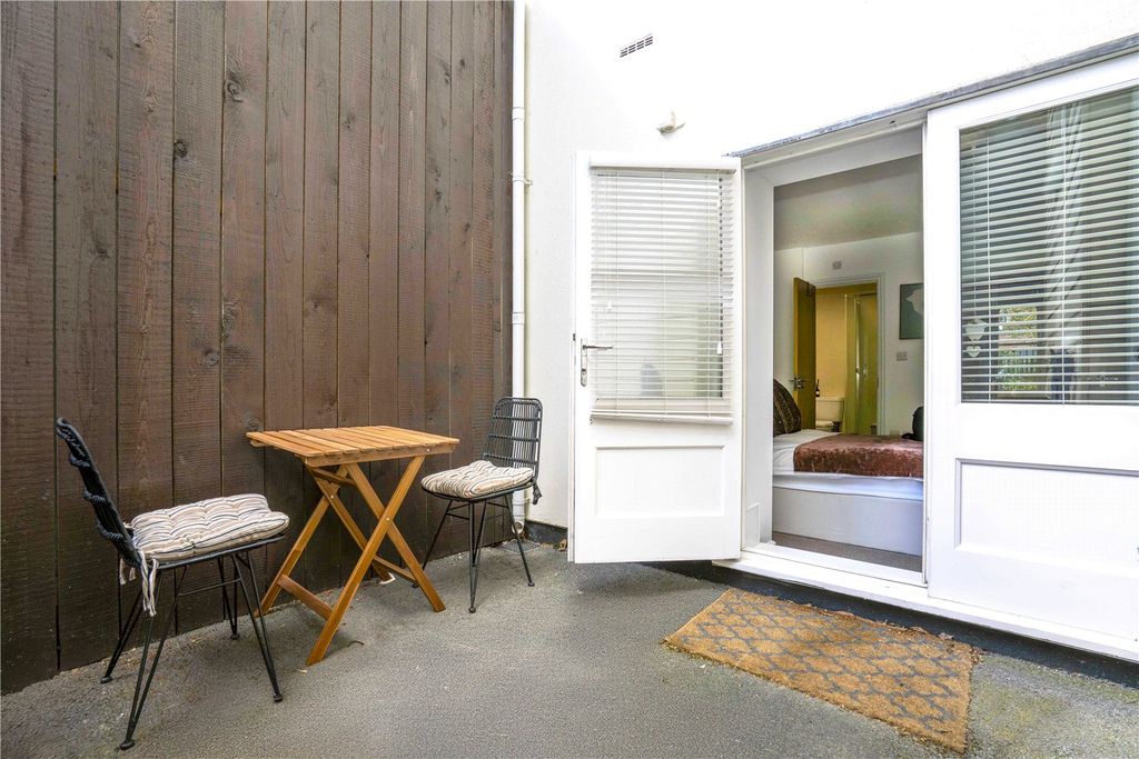 Additional image 11 of 1 bed flat for saleNorth Road, Richmond TW9