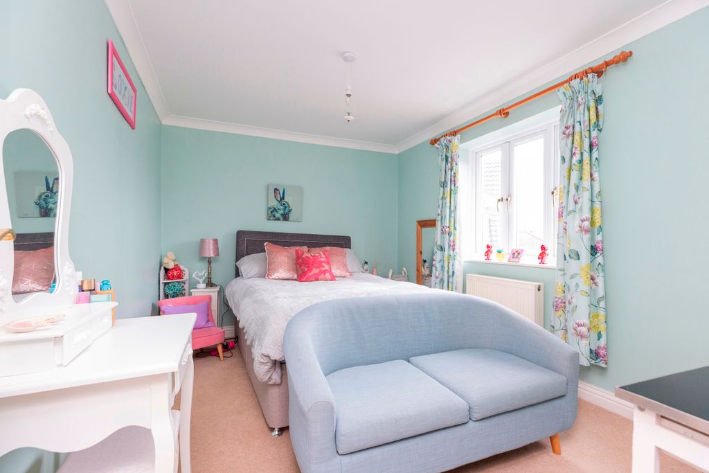 Additional image 5 of 5 bed detached house for salePeacemarsh Farm Close, Gillingham SP8