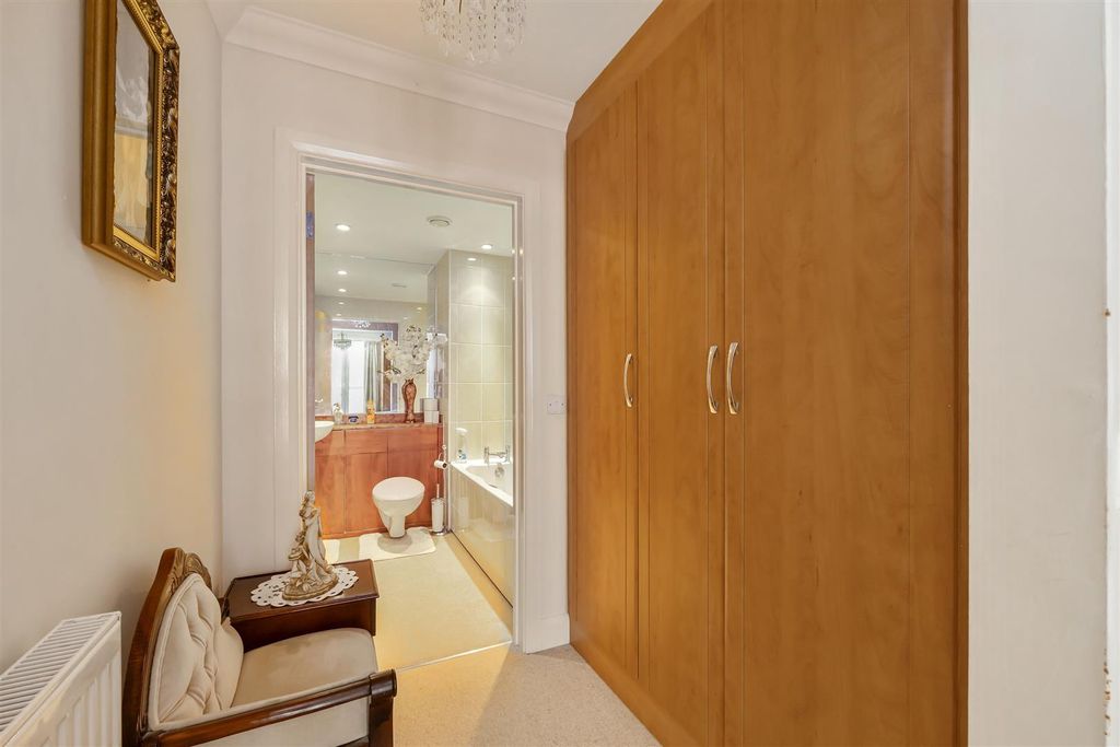 Additional image 11 of 2 bed flat for saleSteyne Gardens, Worthing BN11