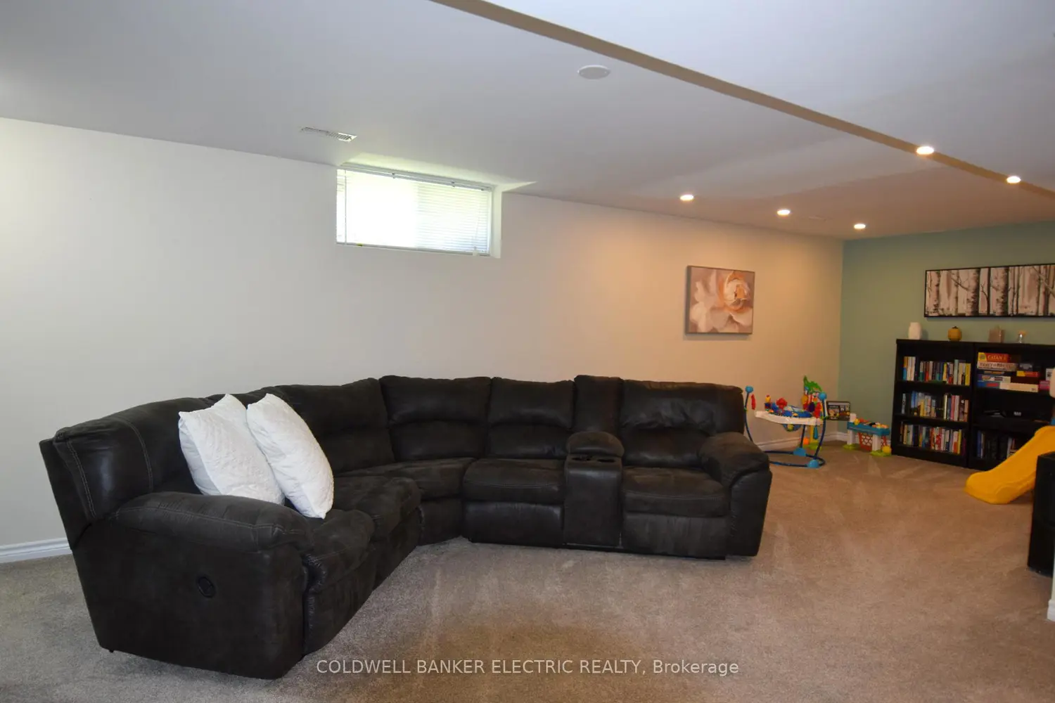 Additional image 12 of 121 Haden Avenue