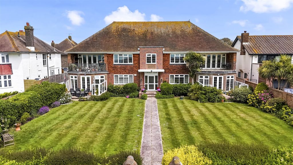 2 bed flat for saleMarine Drive, Goring, Worthing BN12