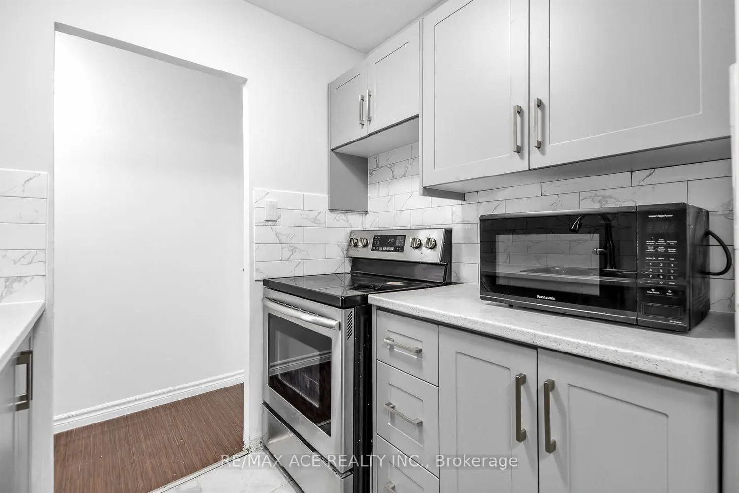 Additional image 6 of 1690 Victoria Park Avenue 204