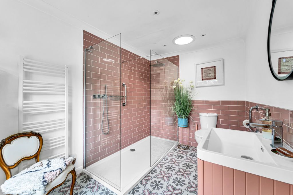 Additional image 10 of 3 bed detached house for saleWarwick Road, Ashford TW15