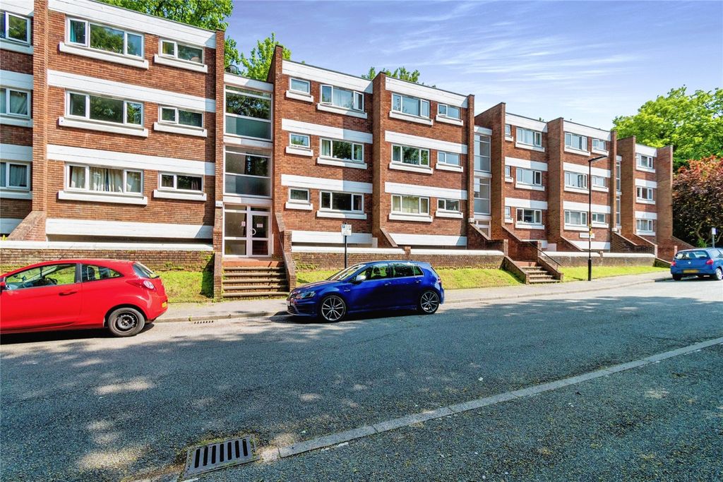 Additional image 10 of 2 bed flat for saleSilverdale Road, Southampton, Hampshire SO15