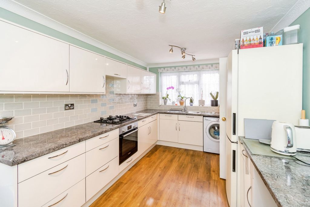 Additional image 2 of 3 bed link detached house for saleBalmoral Close, Southampton, Hampshire SO16