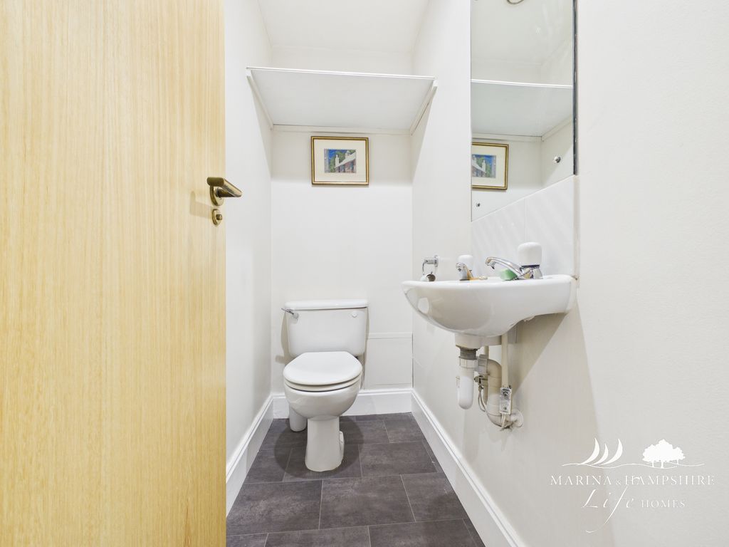 Additional image 7 of 1 bed flat for saleOyster Quay, Port Solent PO6