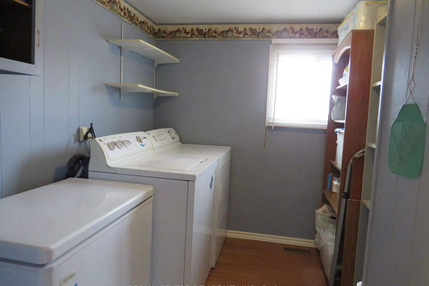 Additional image 6 of 198 Springbank Drive 5