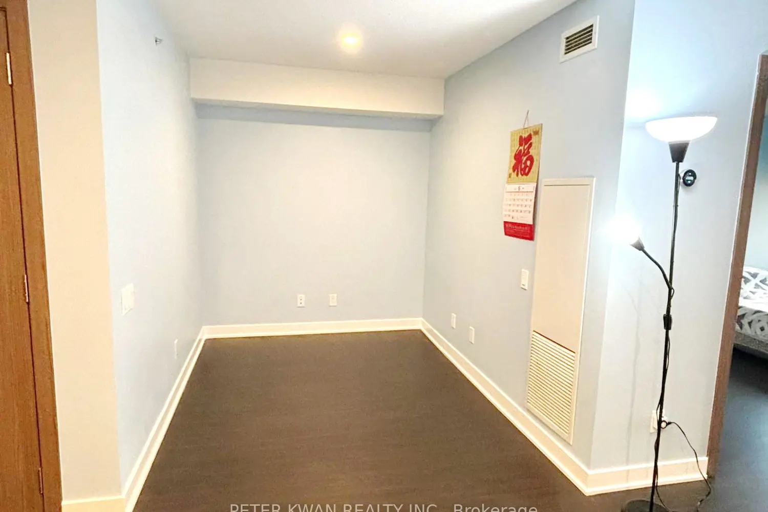 Additional image 4 of 19 Bathurst Street 1007