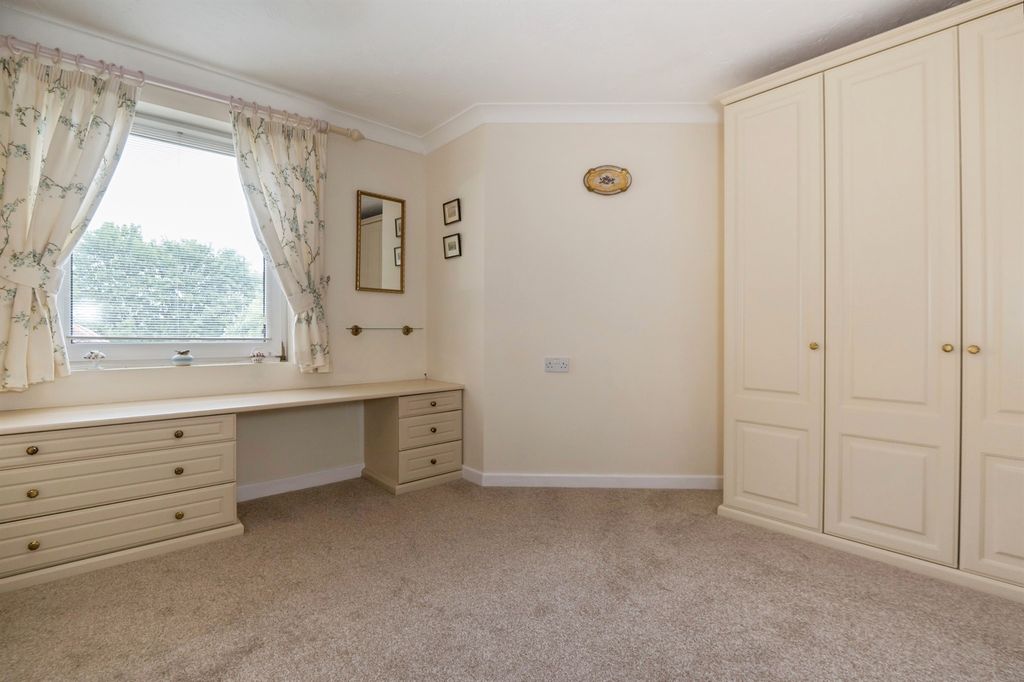 Additional image 6 of 1 bed flat for saleGrosvenor Road, Southampton SO17