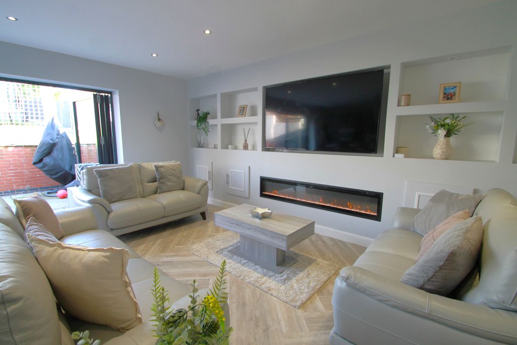 Additional image 13 of 5 bed property for saleFaire Road, Glenfield, Leicester, Leicestershire LE3