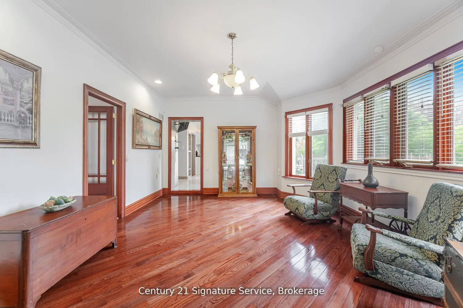 Additional image 11 of 512 Selsey Drive