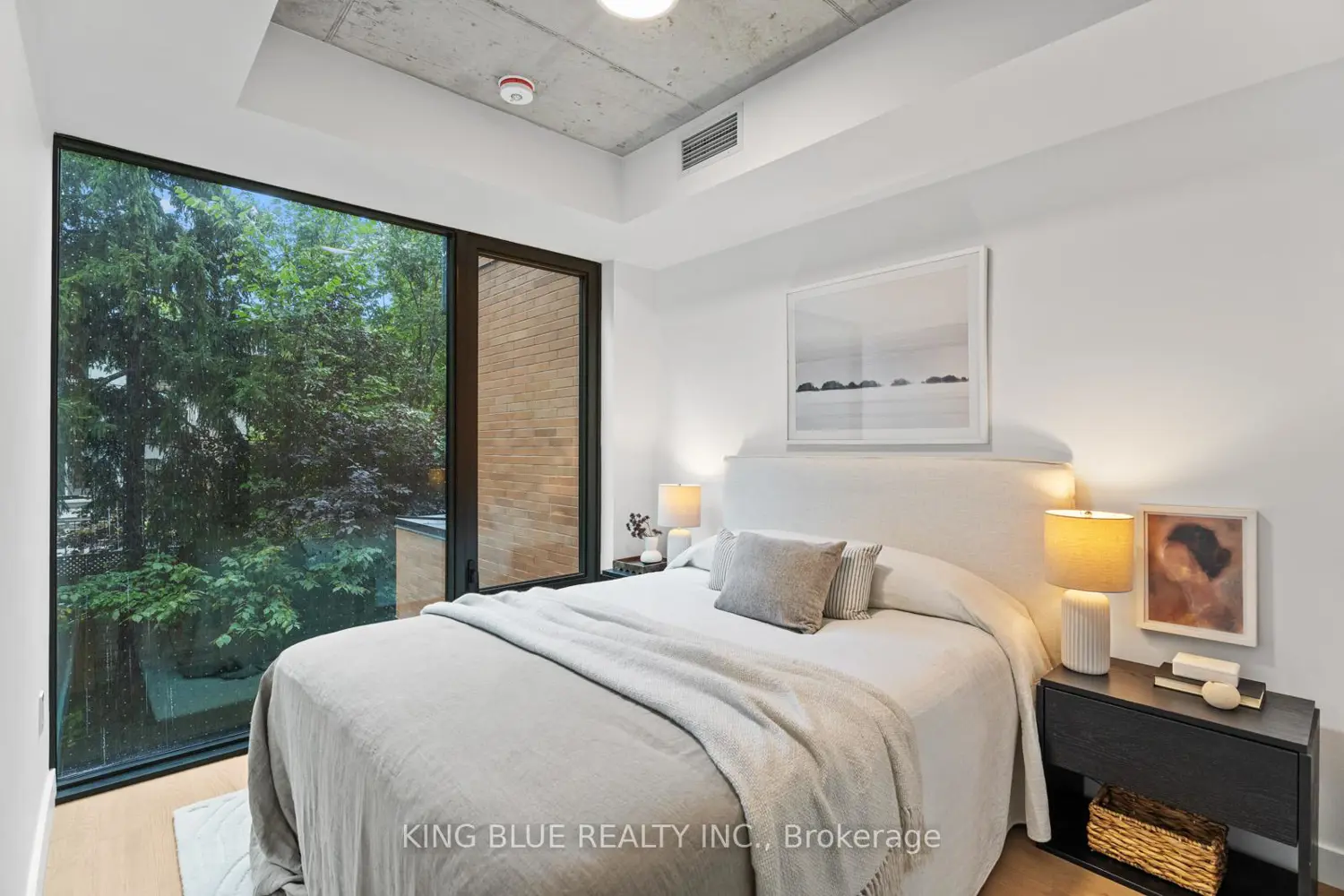 Additional image 17 of 1720 Bayview Avenue 216